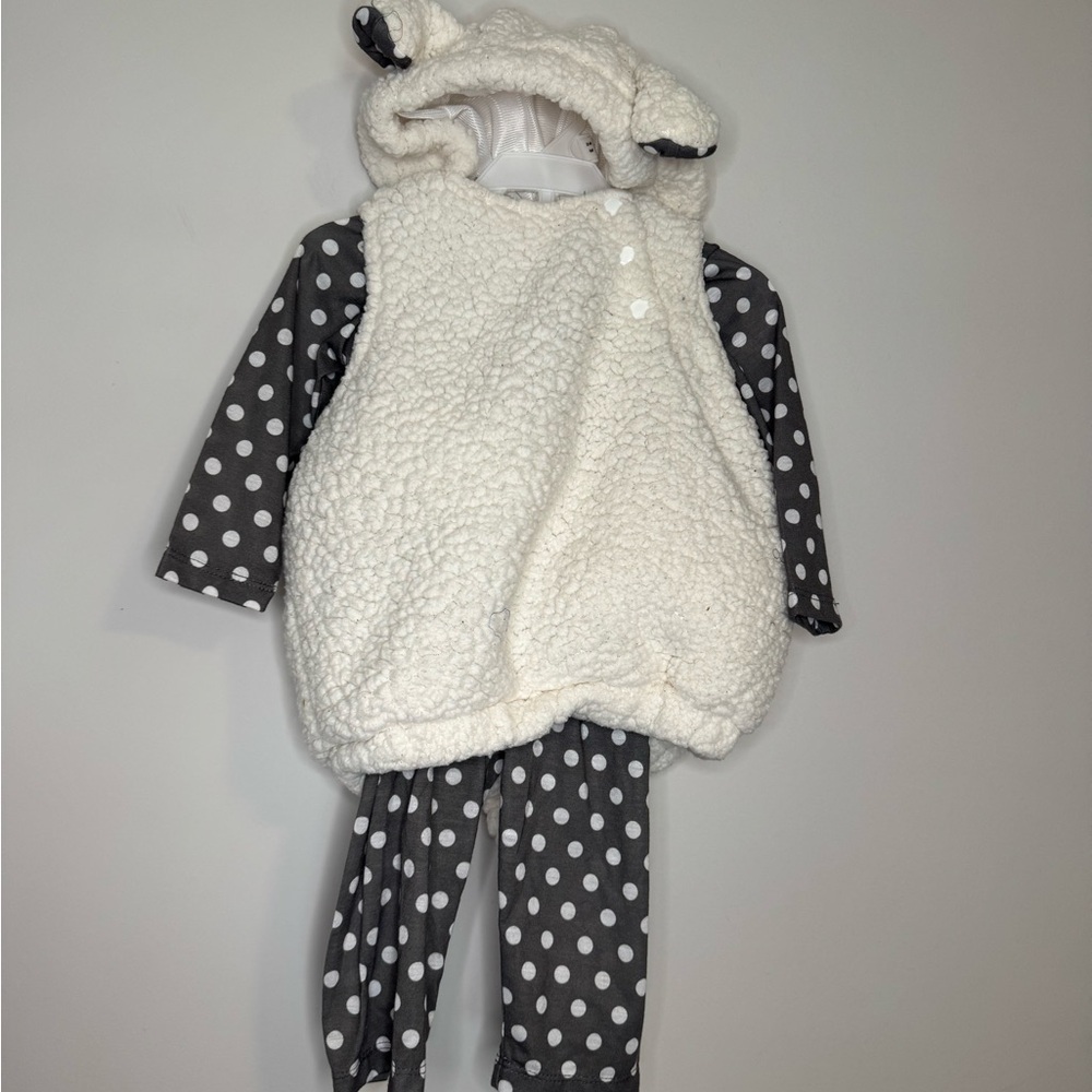 Baby lamb Halloween costume